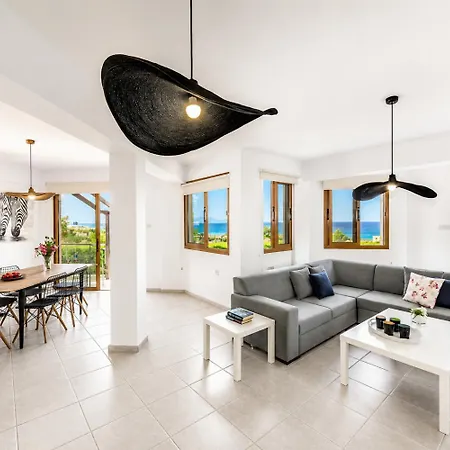 Heights Villa Argaka